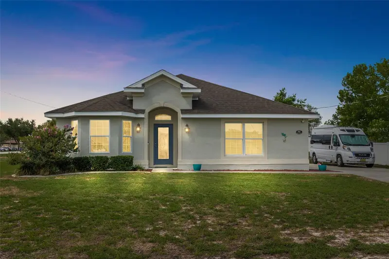 8421 Beachwood Ct, FL