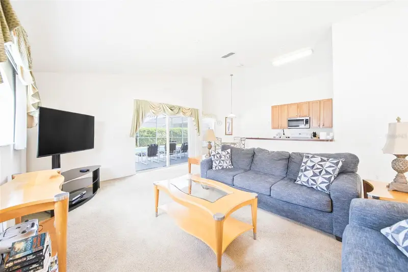 723 Old Bridge Cir, FL