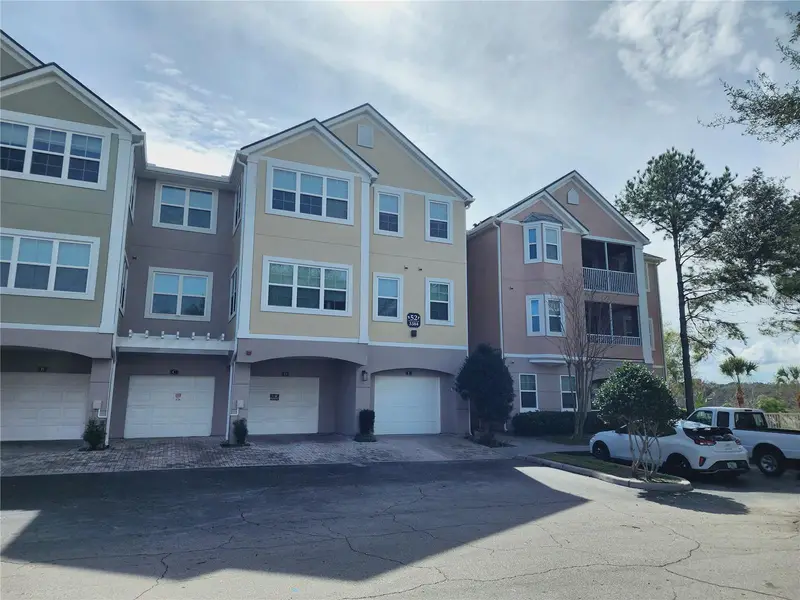 3384 Corona Village Way #306, FL