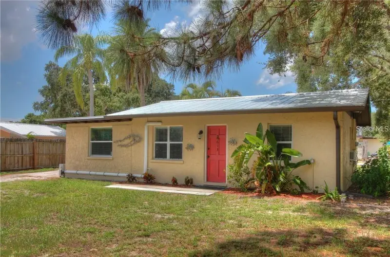 613 Shore Rd, FL