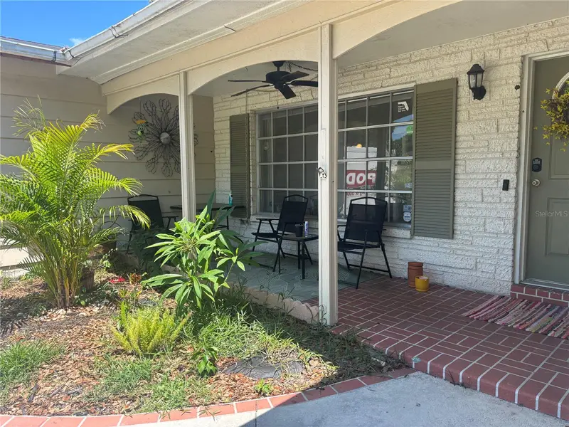 1700 Rosery Rd Ne, FL