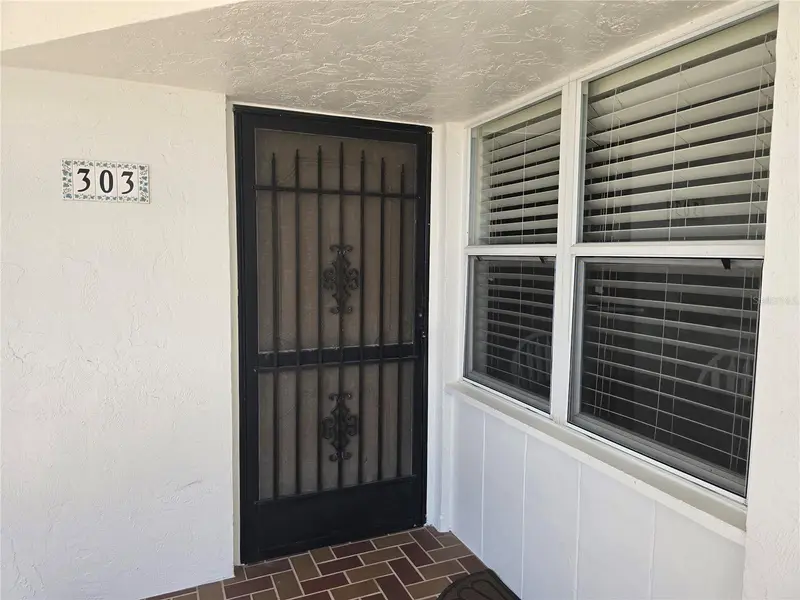 450 Gulf Of Mexico Dr #303, FL