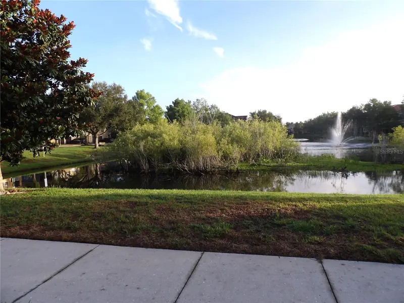 8098 Moonstone Dr #17-203, FL