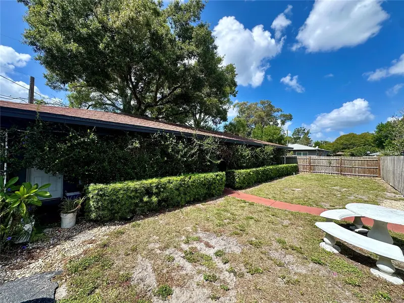 412 S Aurora #5, FL