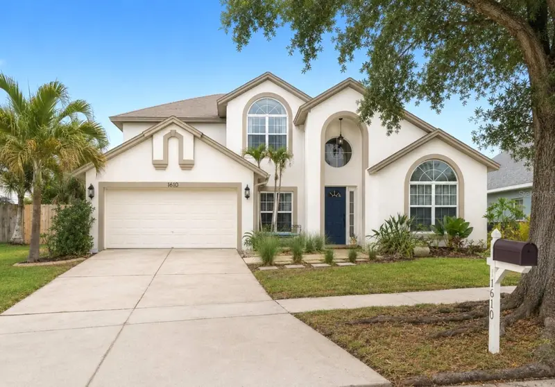 1610 Ledgestone Dr, FL