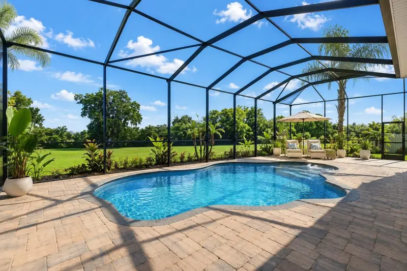 1310 Lorea Ln, FL
