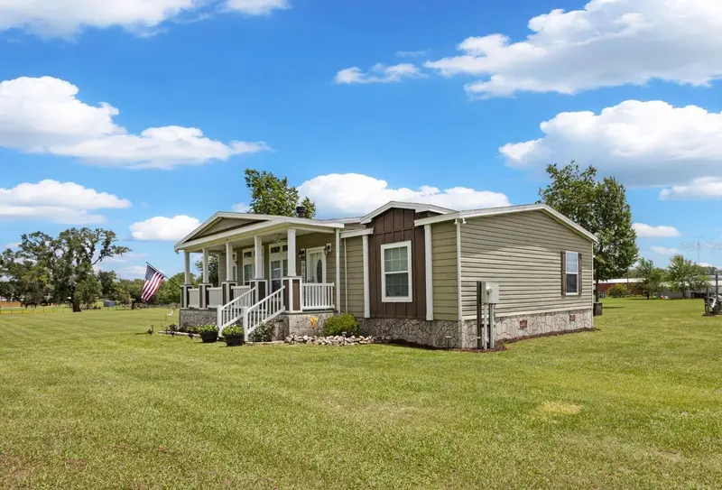 133 Sw Sedgefield Ln, FL