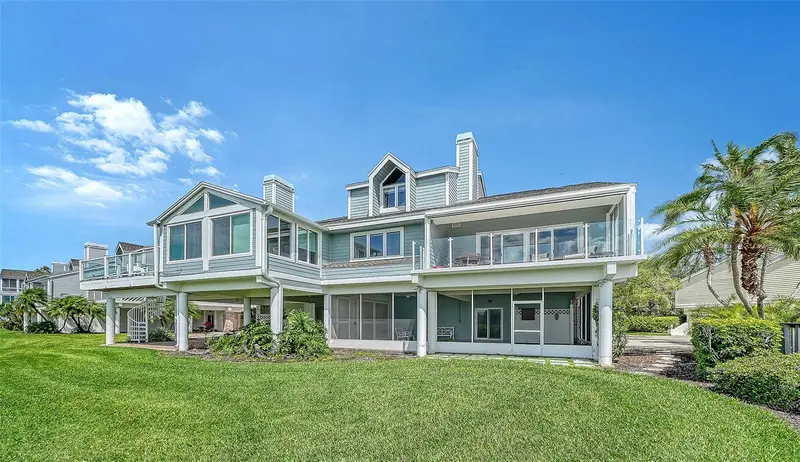 11 Tidy Island Blvd #11, FL