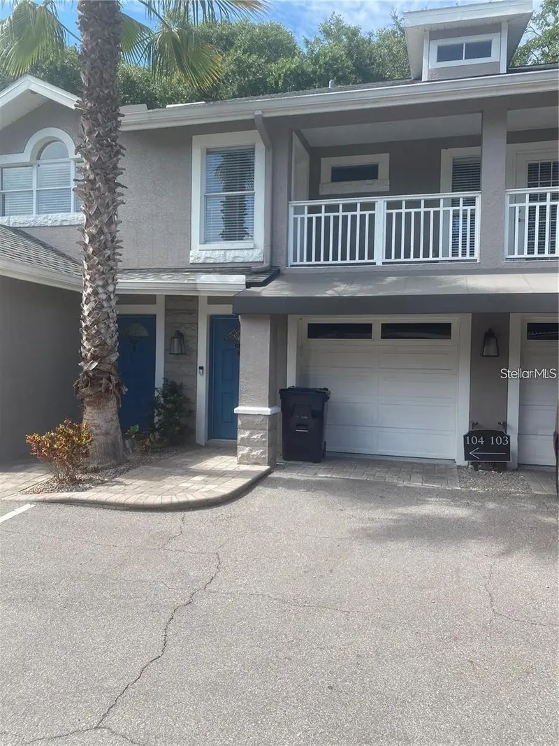 4811 Bayshore Blvd #103, FL