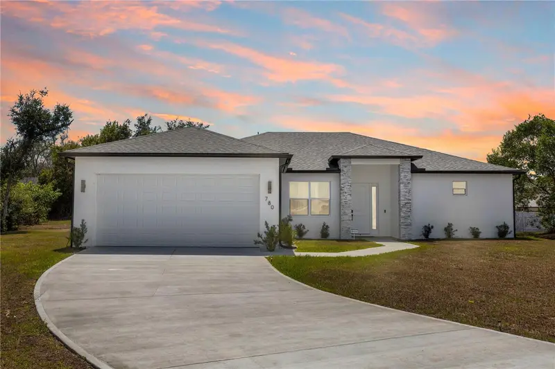 780 Kangaroo Ct, FL