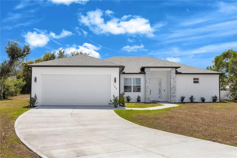 780 Kangaroo Ct, FL