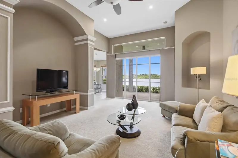 7407 Sea Island Ln, FL