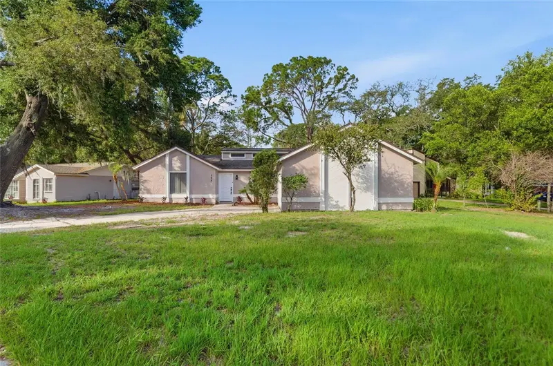 108 Westwind Ct, FL