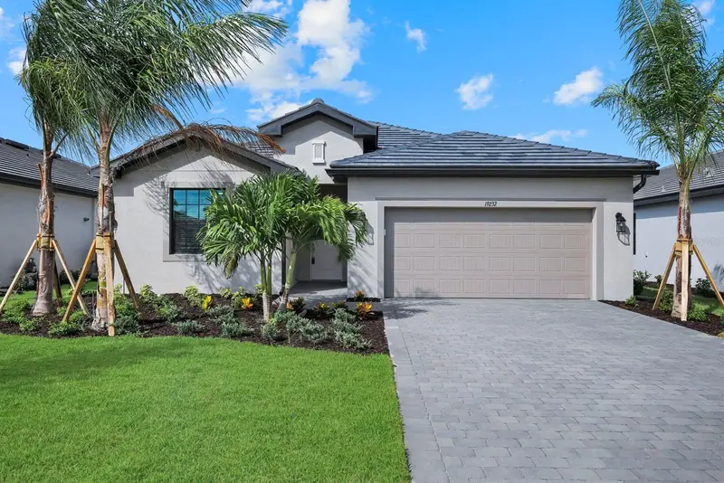 19232 Gentry Pl, FL