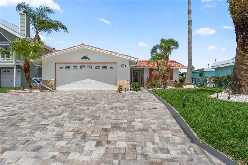 4951 Pompano Dr, FL