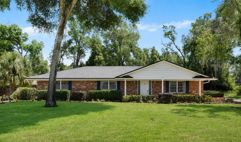 108 Pine Needle Ln, FL