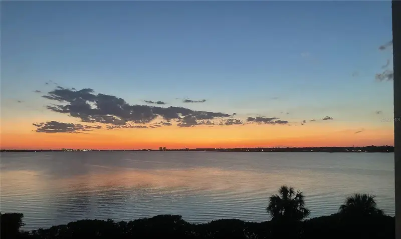 920 Tidewater Shores Loop #301, FL