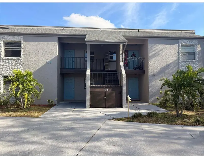 108 Booth Ln, FL