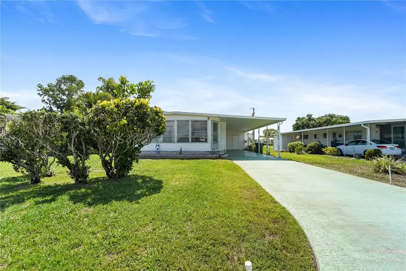 47 Delaware Ct S #10, FL