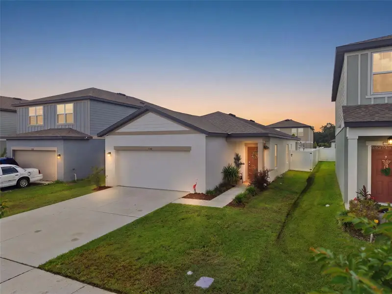 35498 Shade Fern Ln, FL