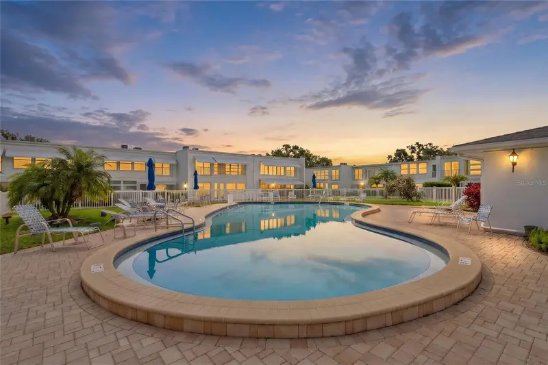 1655 S Highland Ave #E219, FL