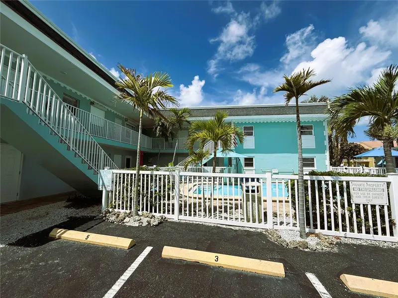 11440 1st St E #2, FL