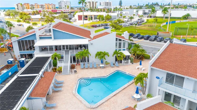 230 Medallion Blvd #E, FL