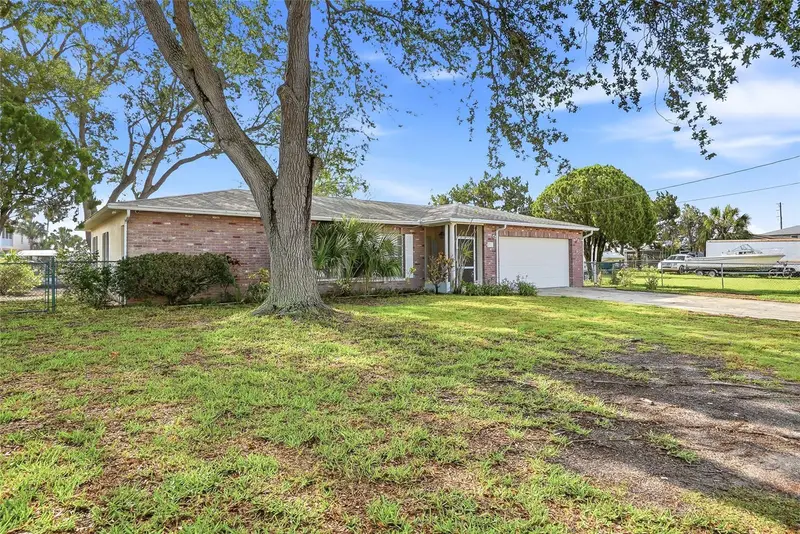 3332 Gulf Winds Cir, FL
