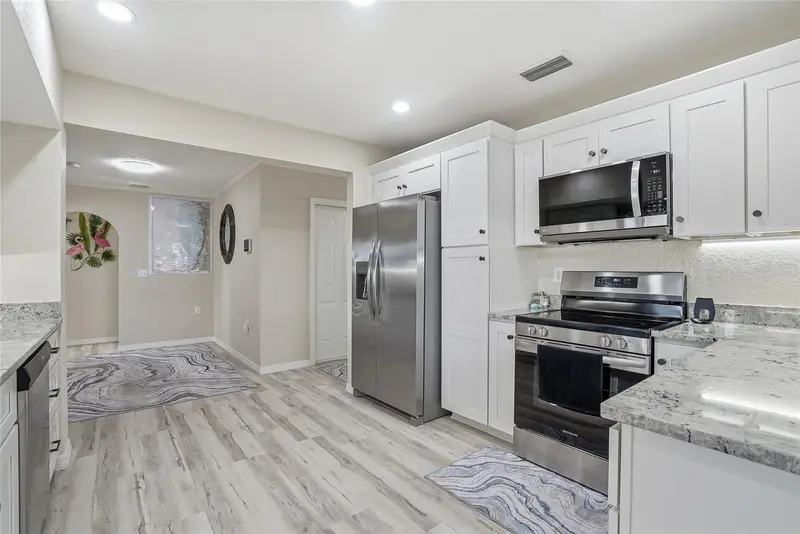 3332 Gulf Winds Cir, FL