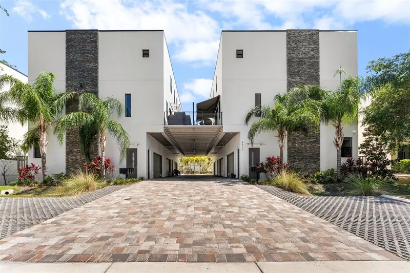 4910 W Mcelroy Ave #6, FL