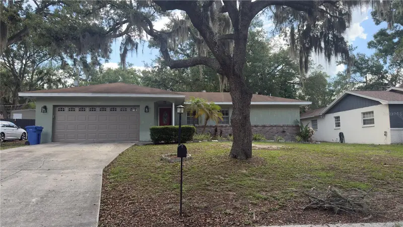 2209 Boxwood Way, FL
