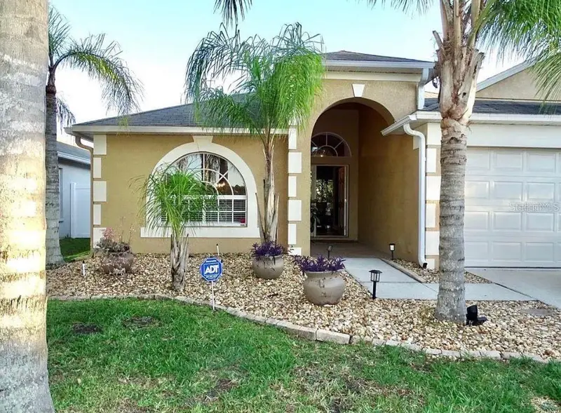 31352 Golden Gate Dr, FL
