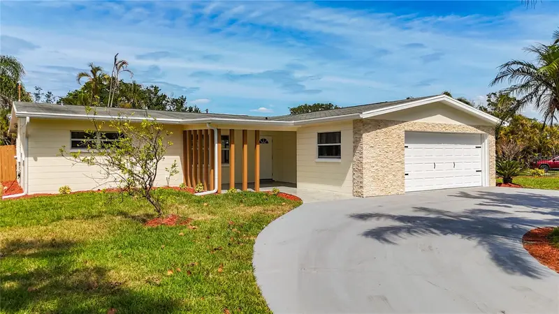 4101 Shore Acres Blvd Ne, FL