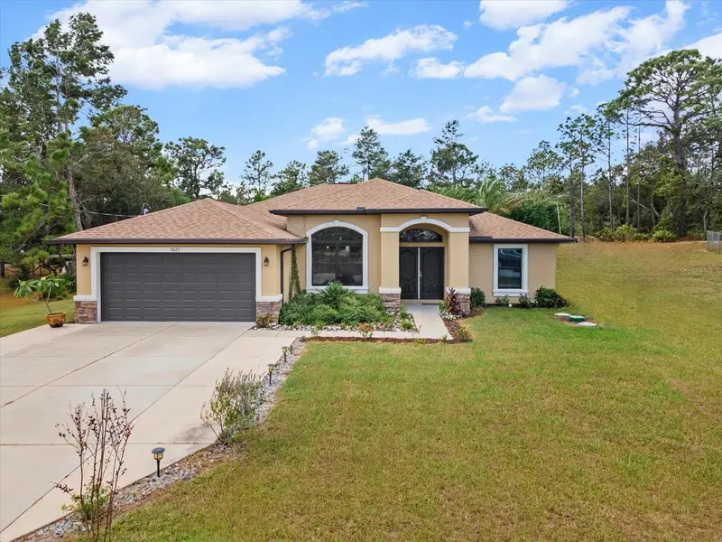 9027 Mavis Rd, FL