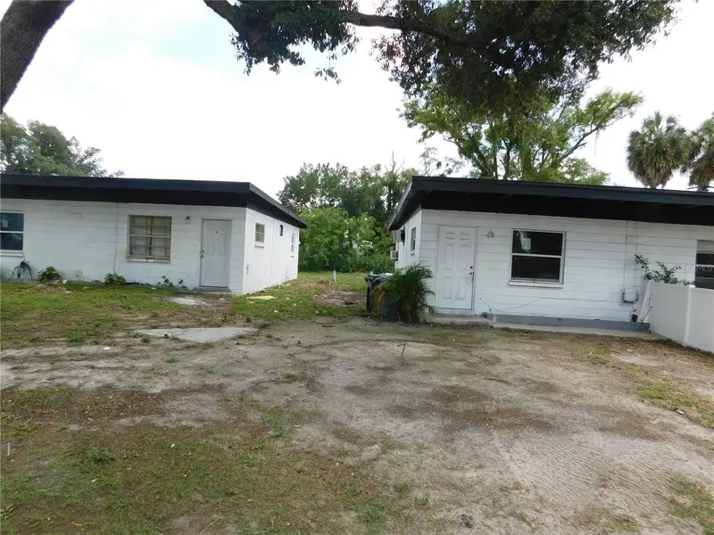 913 E 122nd Ave, FL