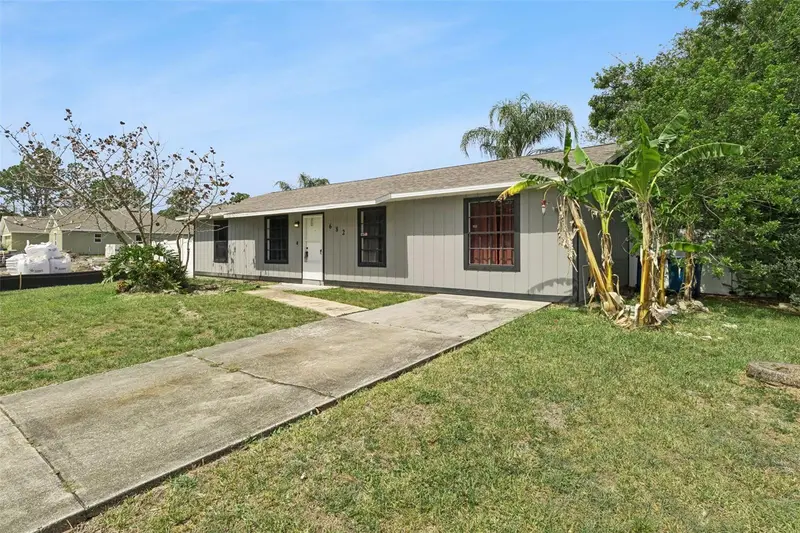 682 De Groodt Rd Sw, FL