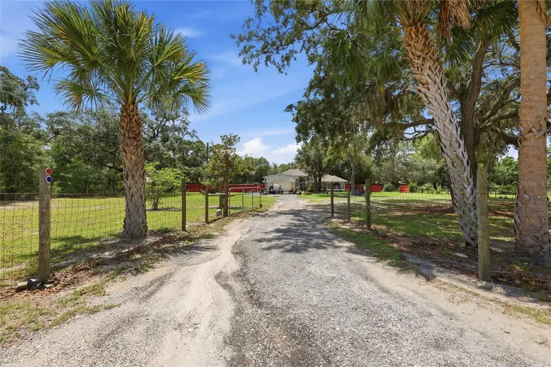 5956 W Green Acres St, FL