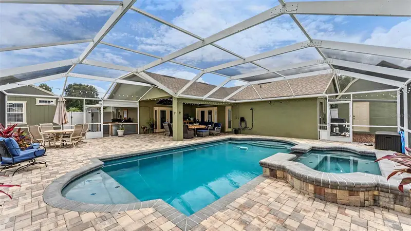 36225 Oak Knoll Loop, FL