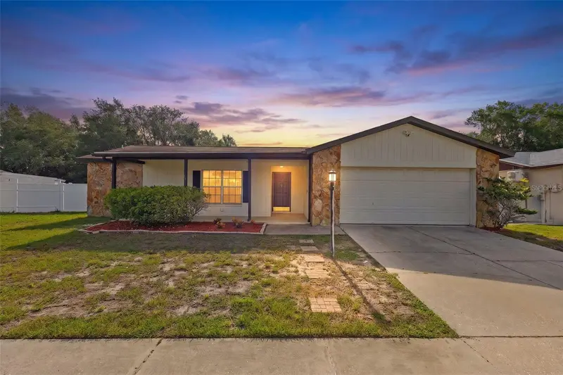 1358 Foxboro Dr, FL