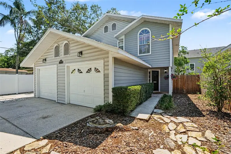 3053 S Concordia Ave #A, FL