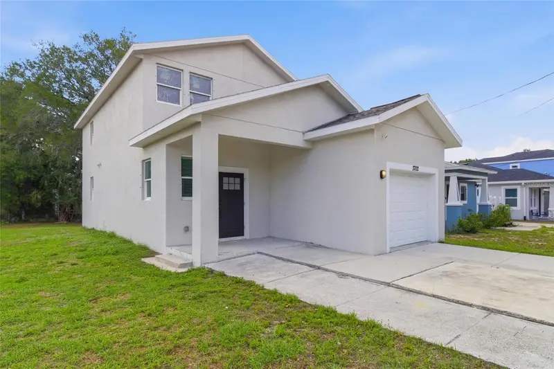 3702 Wiggins Leaf St, FL