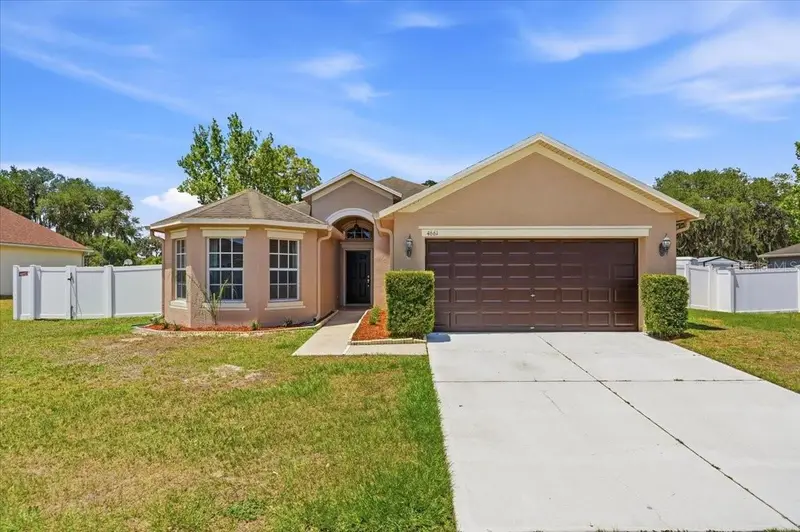 4661 Hickory Stream Ln, FL