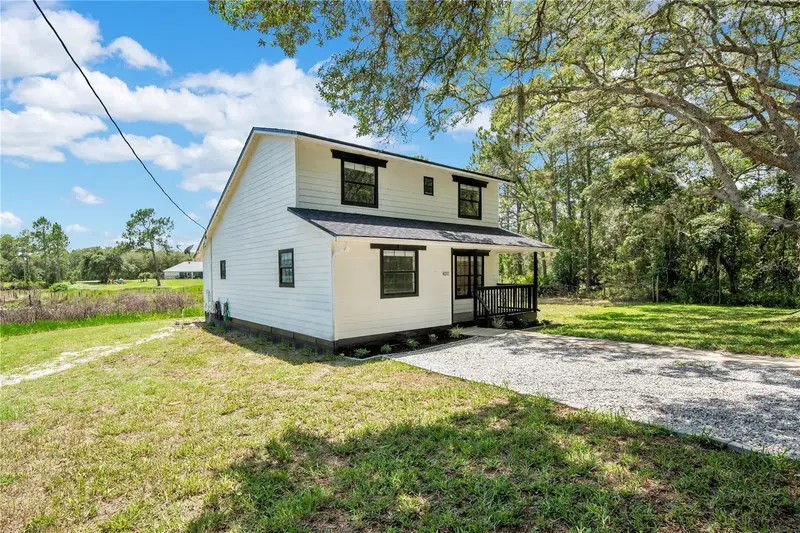 42111 Chinaberry Ct, FL