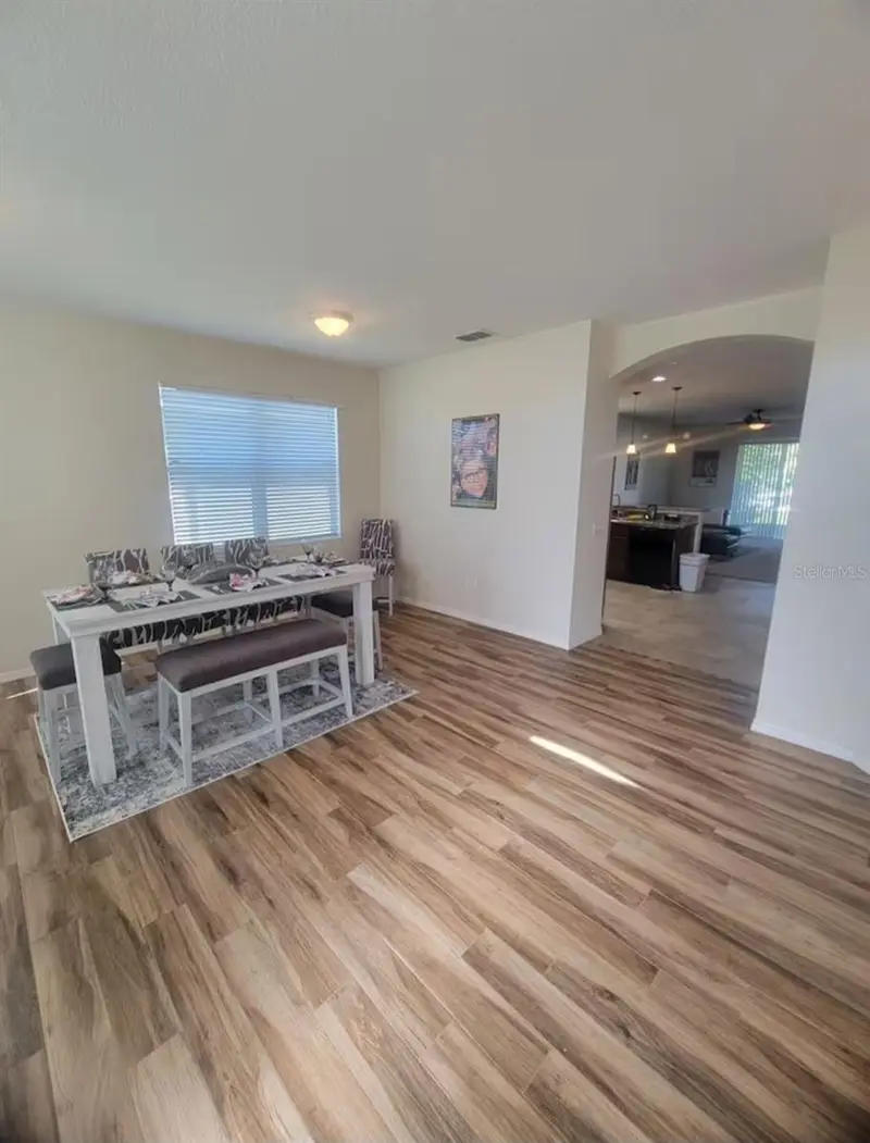 811 Krenson Woods Ln, FL