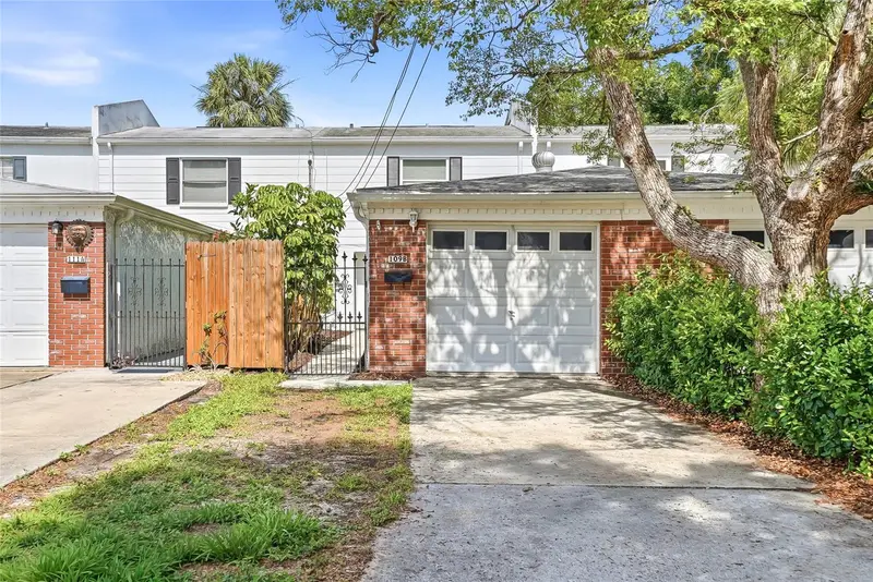 109 S Lauber Way #B, FL