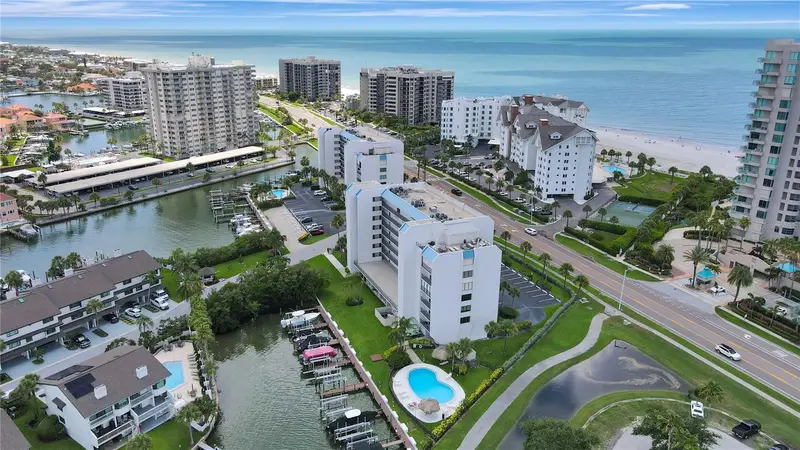 1581 Gulf Blvd #302n, FL