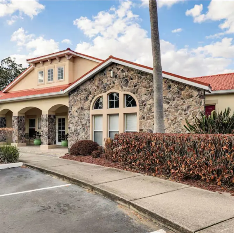 2704 Club Cortile Cir, FL
