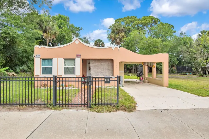 640 Orange Ave, FL
