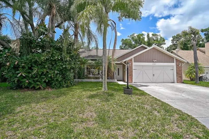5737 Forester Lake Dr, FL