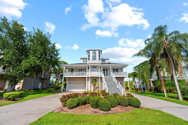921 Point Seaside Dr, FL